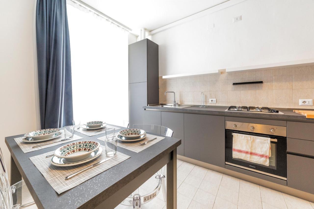 Roomy Apartment Close To Subway M5! Милан Экстерьер фото